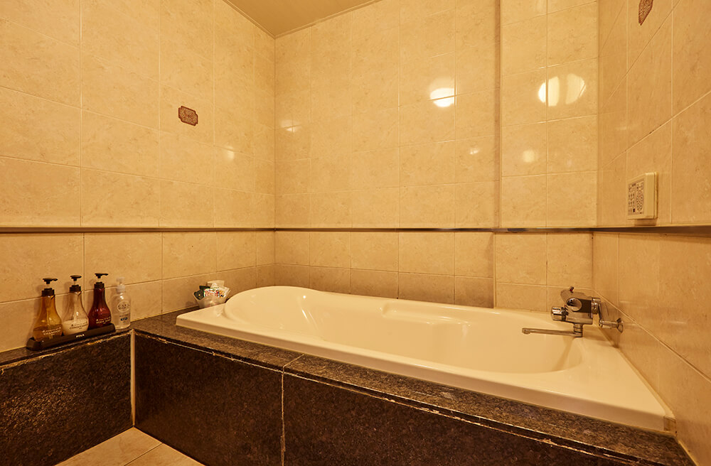 Glamourous -room.NO206-